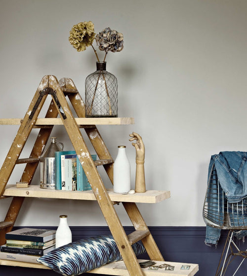Modernist White Grey Paint