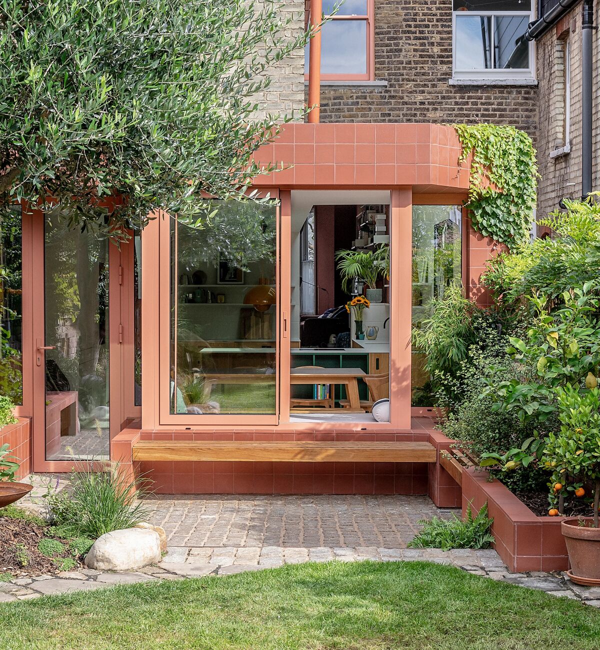 How Do You Create Beautiful Budget Small Garden Ideas with Limited Space?