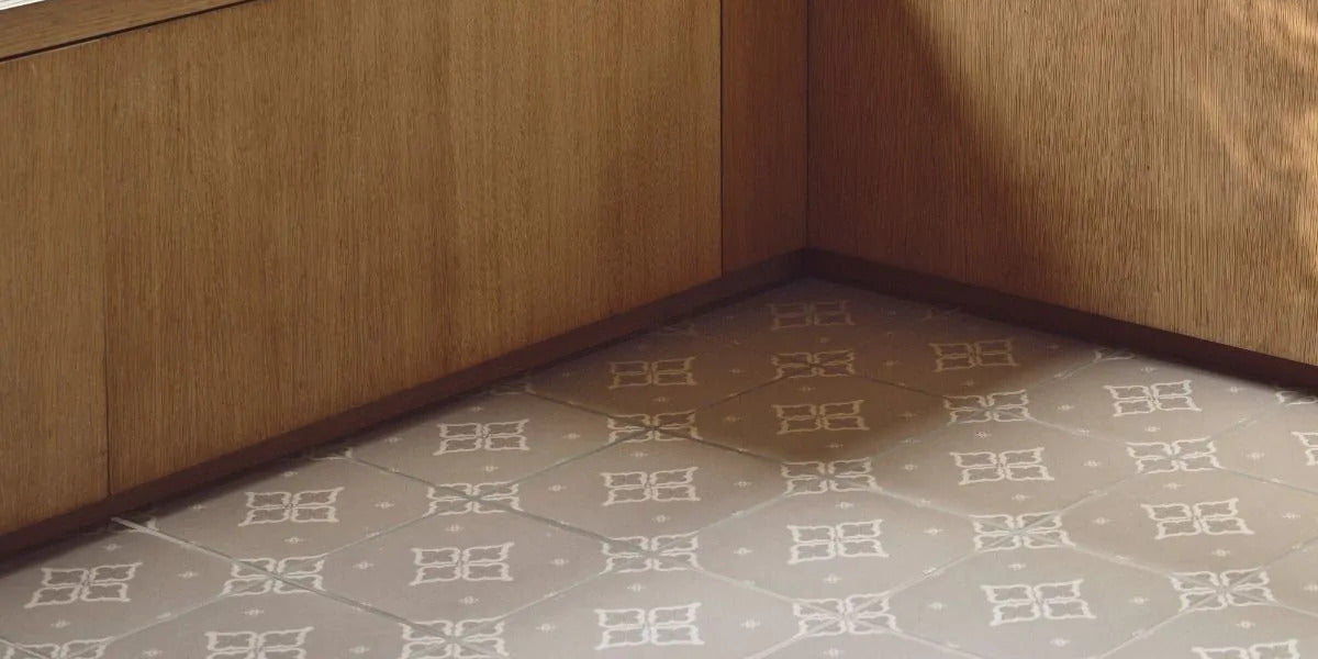 Comparing the most popular kitchen floor tile materials