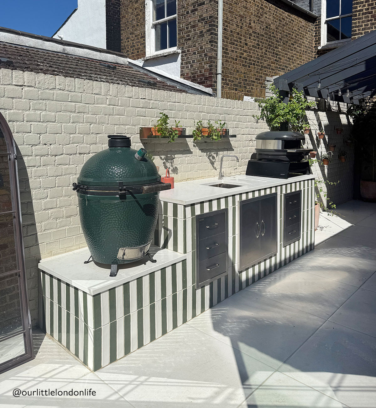 What Are the Best Outdoor Tiles for 2026?