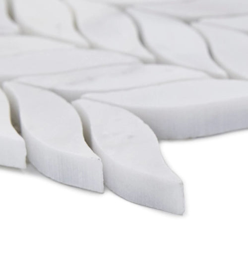 East Hampton Willow Leaf Marble Mosaic White Floor Tiles
