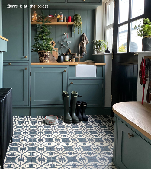 Urban Velasco Patterned Porcelain Tile Bathroom Tiles/Square Bathroom Tiles