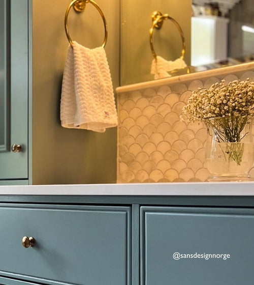 East Hampton Scallop Marble Mosaic White Floor Tiles