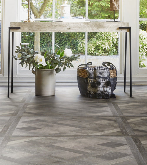 Sherwood Oak 80 x 80