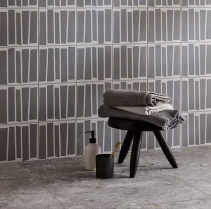 Kelly Hoppen Strip tile with chair